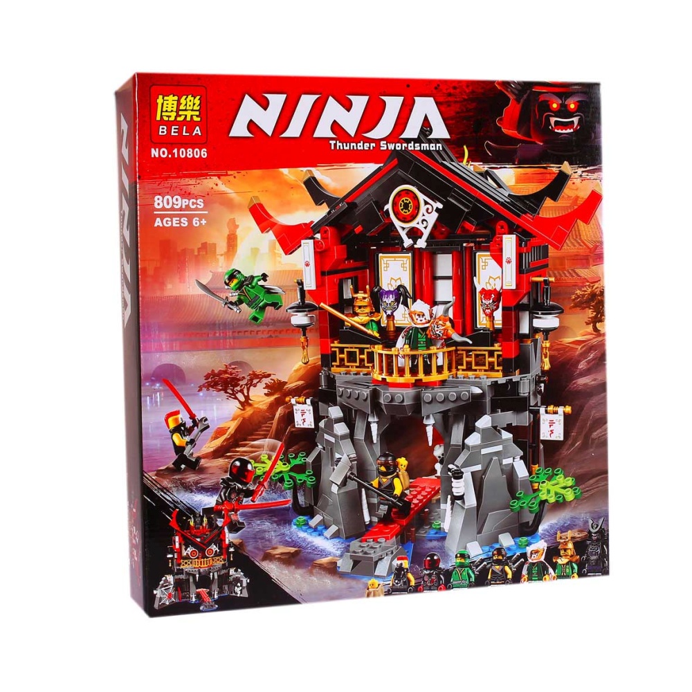 Конструктор Ninja Thunder Swordsman №10806. 809 деталей.